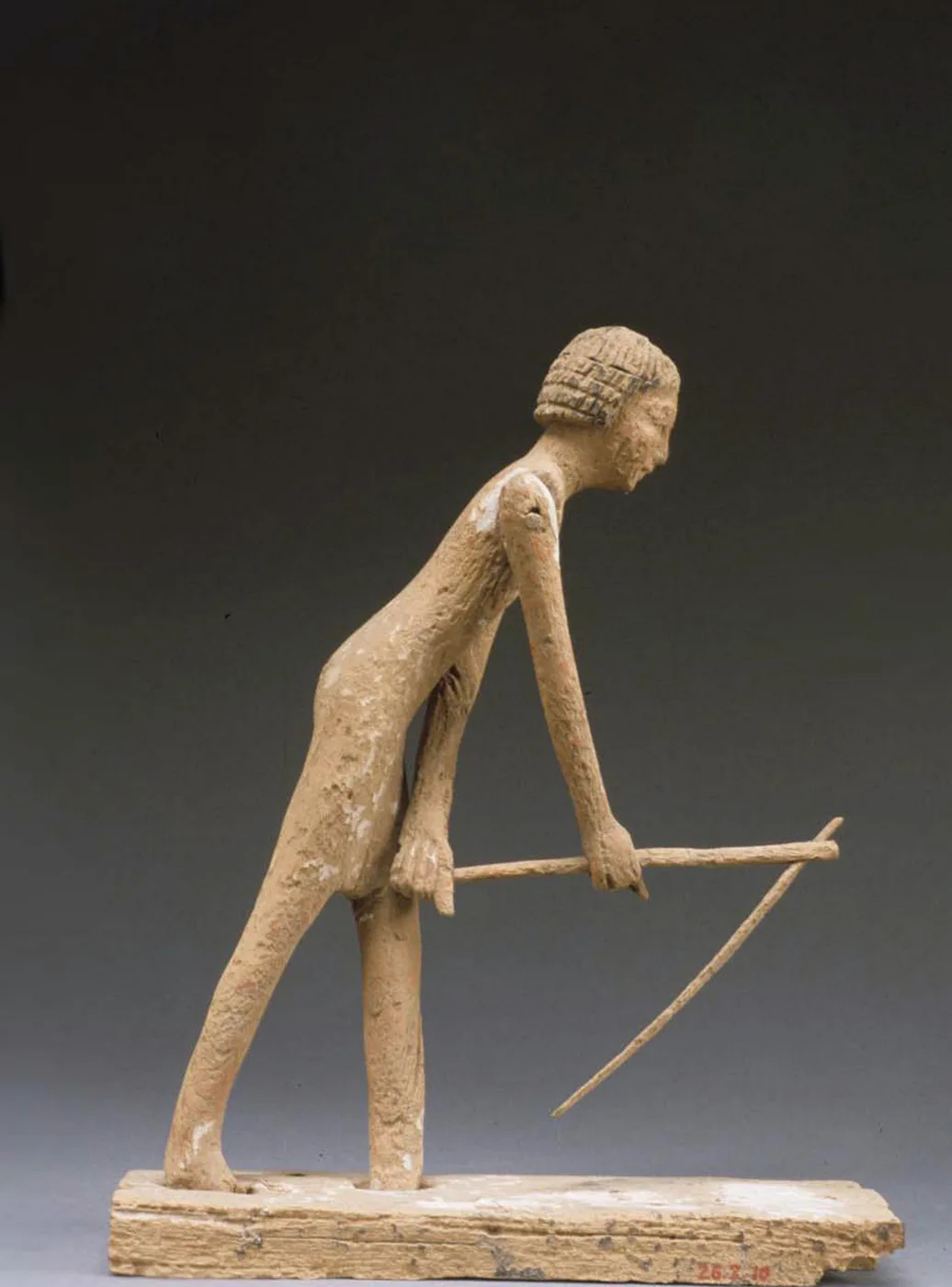 Man using a hoe