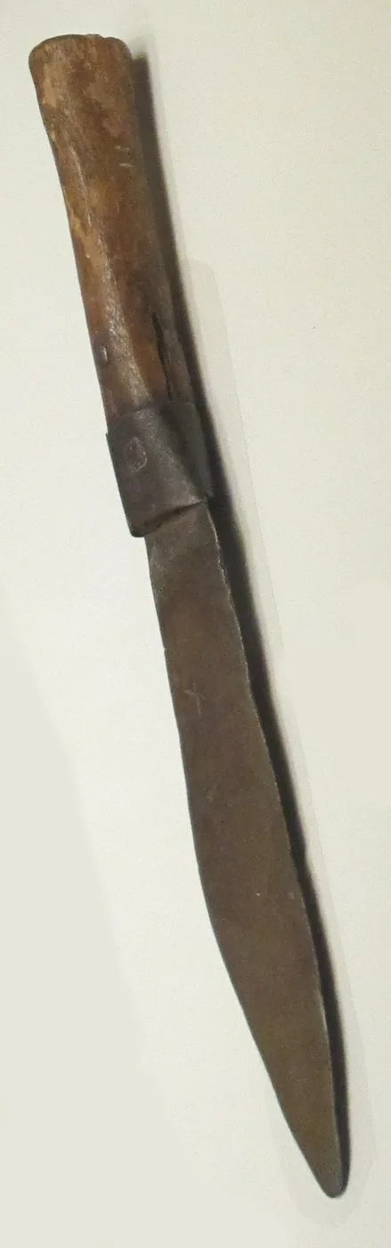 Knife of iron and wood, Cave of the Letters, Nahal Hever (132-135 CE), Israel Museum