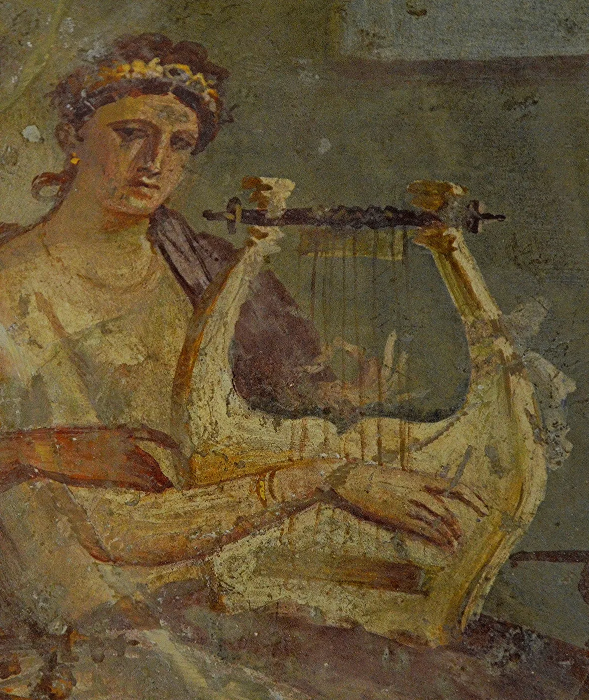 Fresco of a woman playing the lyre (Pompeii, 50-79 CE, British Museum)