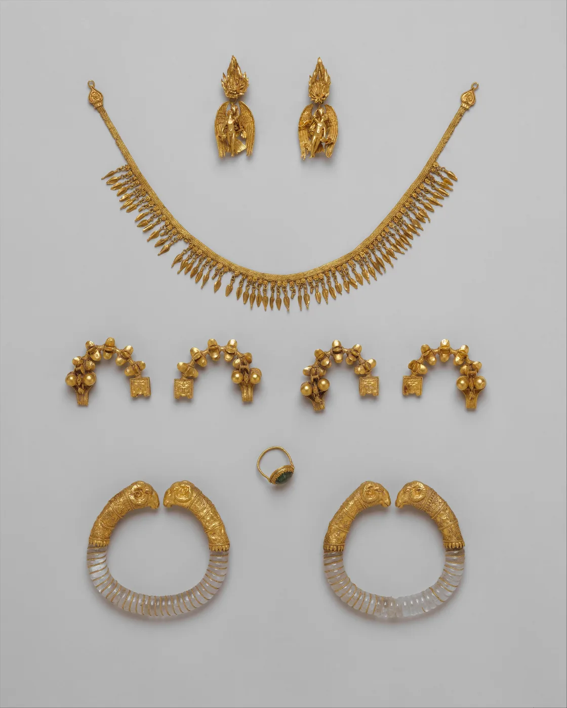 Assorted jewelry