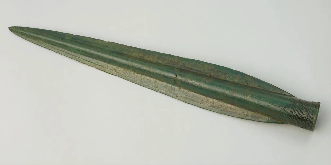 Drawing of a javelin, or spear, used for hunting and fighting